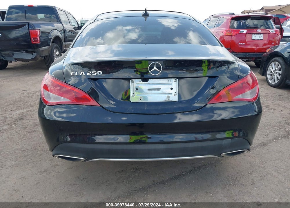 2018 MERCEDES-BENZ CLA 250 VIN: WDDSJ4EB5JN573770