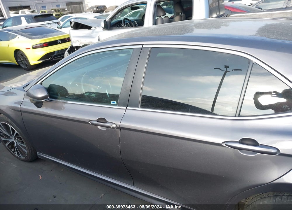2019 TOYOTA CAMRY SE VIN: 4T1B11HK2KU206140