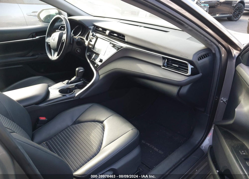 2019 TOYOTA CAMRY SE VIN: 4T1B11HK2KU206140