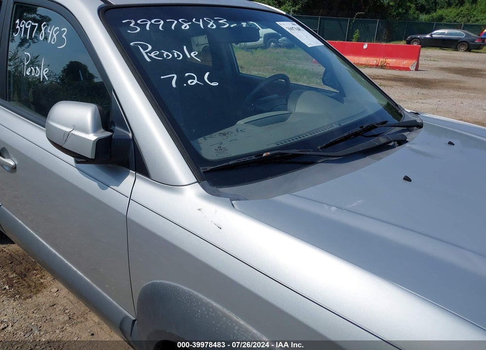 2008 HYUNDAI TUCSON LIMITED V6/SE VIN: KM8JN72D98U800956