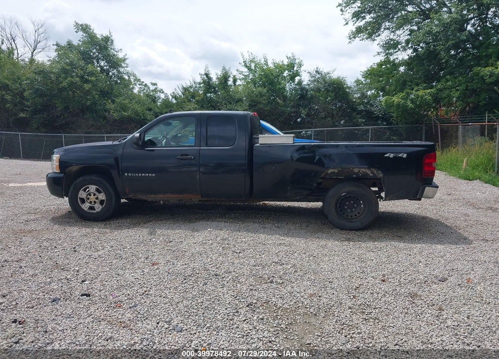 2008 CHEVROLET SILVERADO 1500 LT1 VIN: 1GCEK19J68E144815