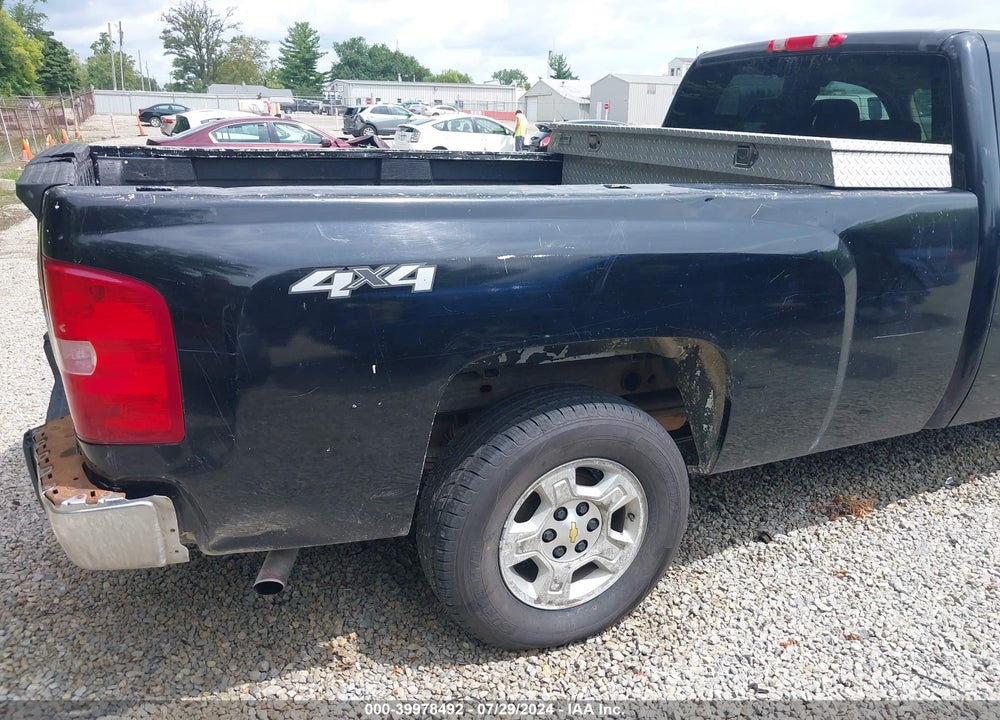 2008 CHEVROLET SILVERADO 1500 LT1 VIN: 1GCEK19J68E144815