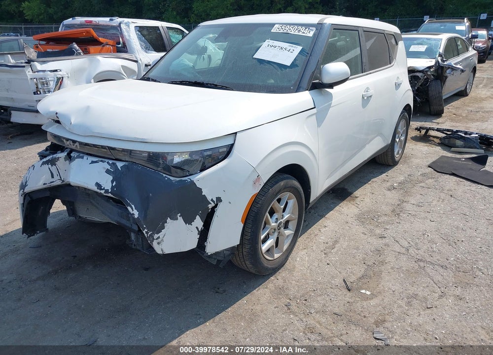 2023 KIA SOUL VIN: KNDJ23AU1P7869290