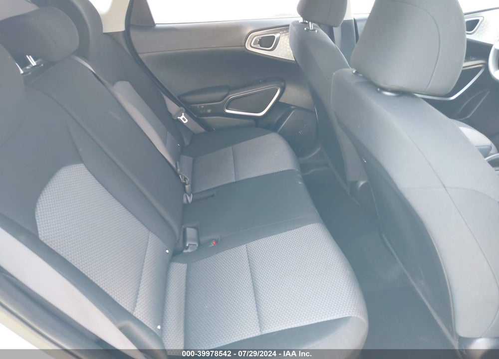 2023 KIA SOUL VIN: KNDJ23AU1P7869290