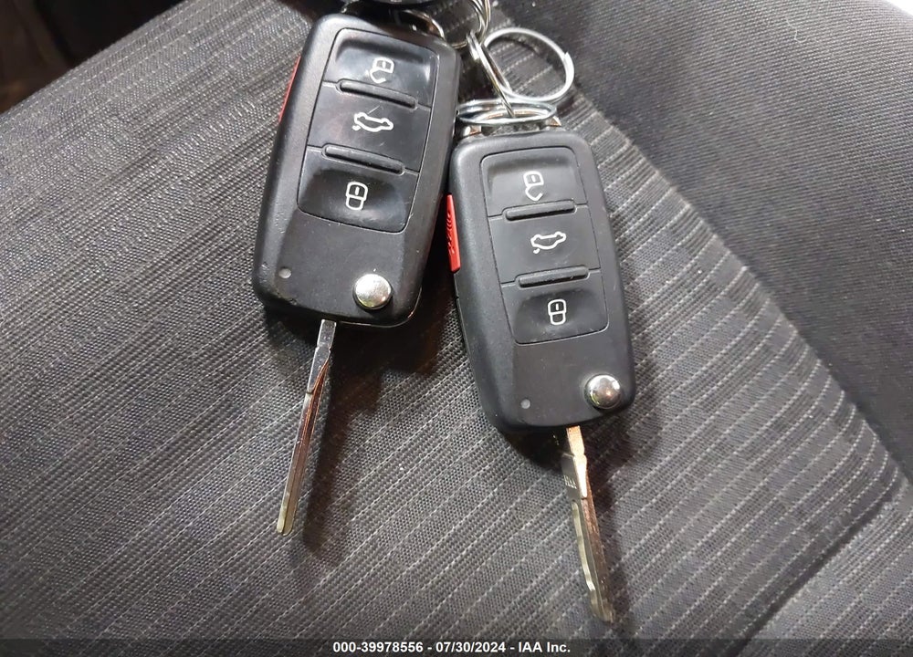 2014 VOLKSWAGEN TIGUAN S VIN: WVGBV3AX5EW501344
