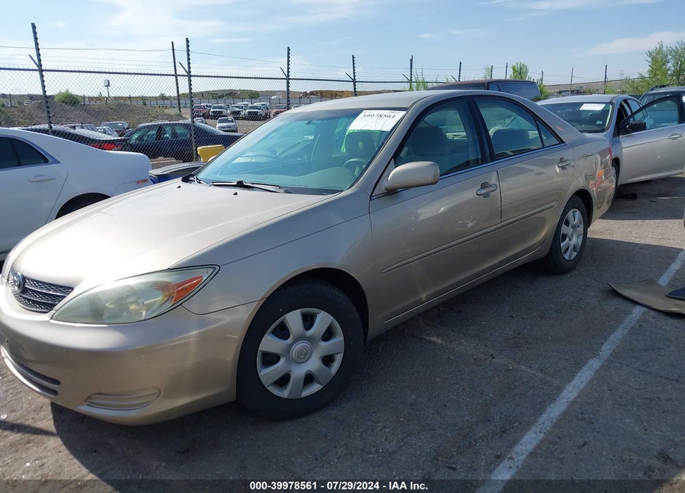 2002 TOYOTA CAMRY LE VIN: 4T1BE32K52U585482