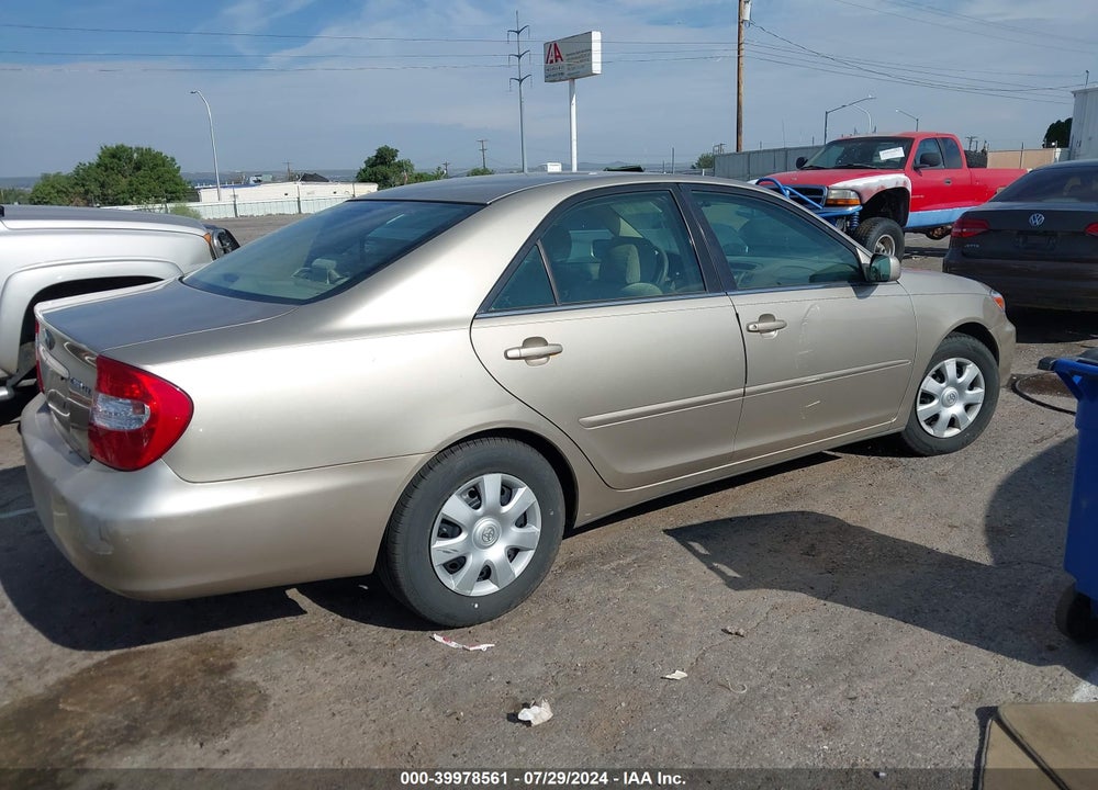 2002 TOYOTA CAMRY LE VIN: 4T1BE32K52U585482