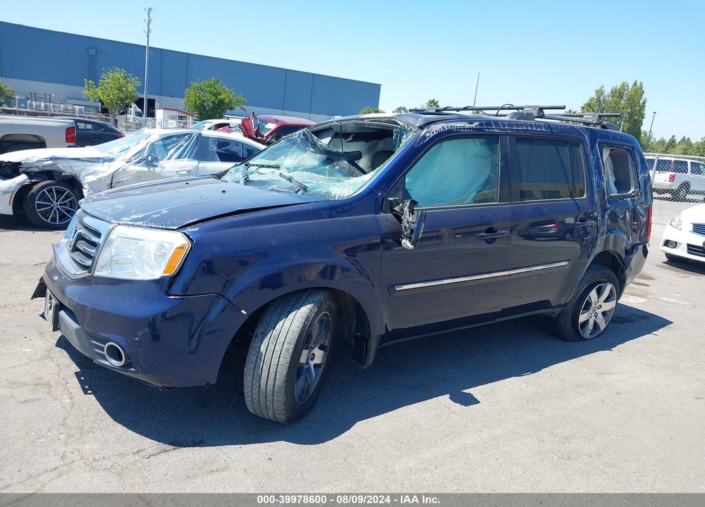 2013 HONDA PILOT TOURING VIN: 5FNYF4H96DB010177