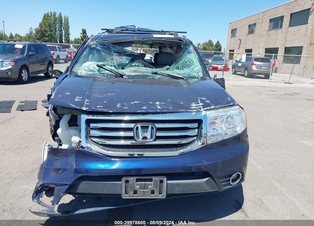 2013 HONDA PILOT TOURING VIN: 5FNYF4H96DB010177