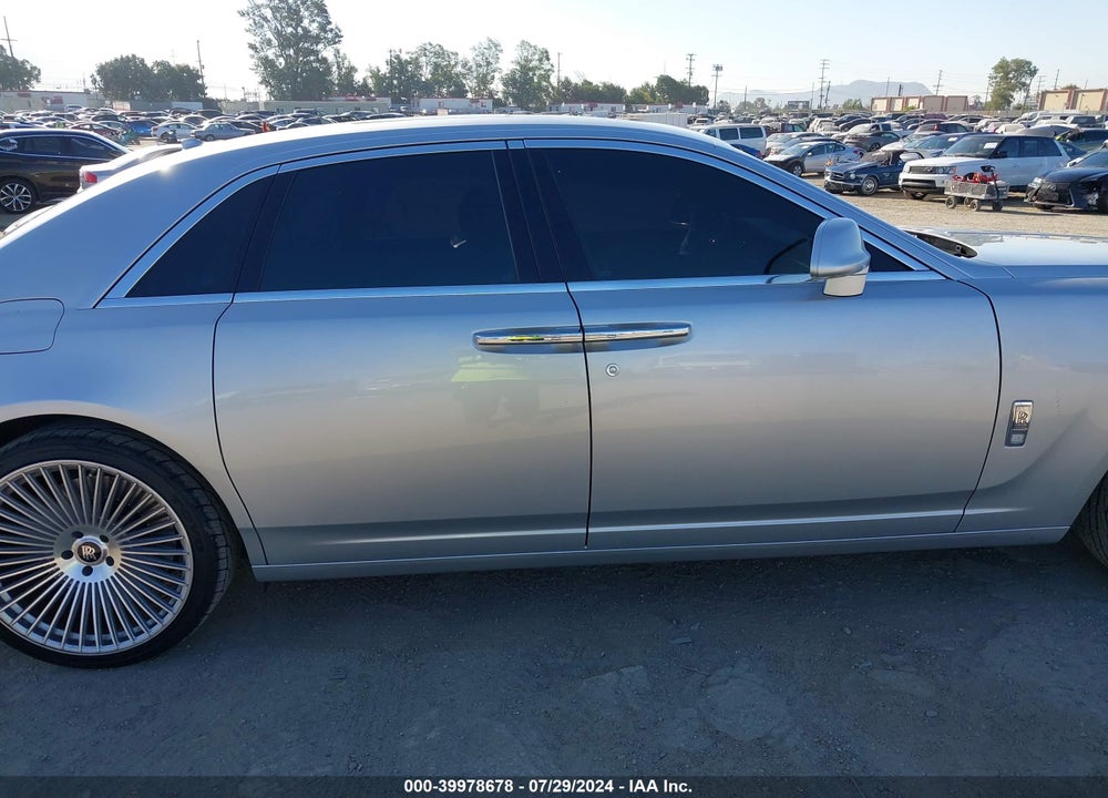 2013 ROLLS-ROYCE GHOST VIN: SCA664S51DUX52188