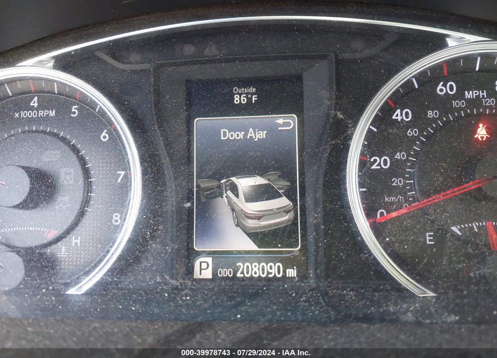 2016 TOYOTA CAMRY SE VIN: 4T1BF1FK3GU243581