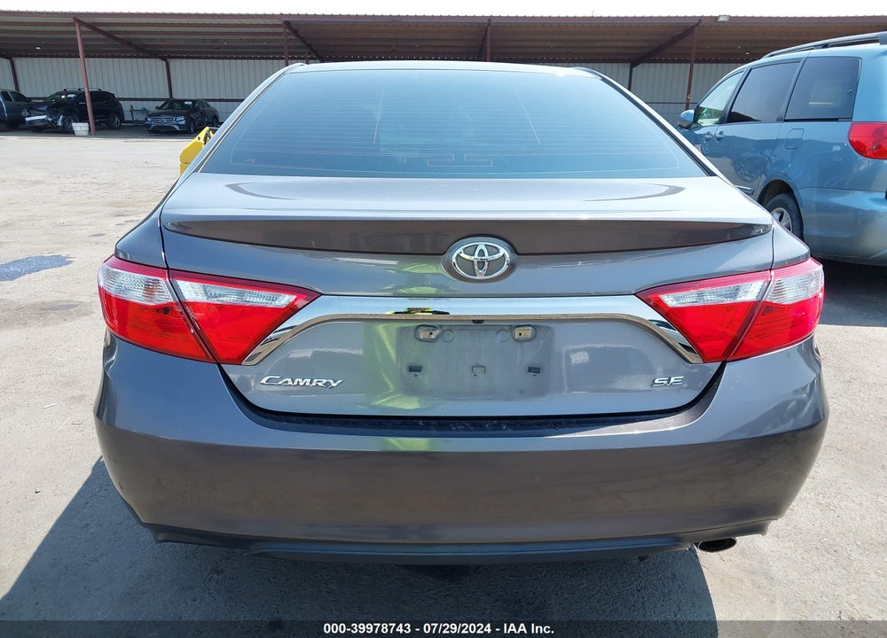 2016 TOYOTA CAMRY SE VIN: 4T1BF1FK3GU243581