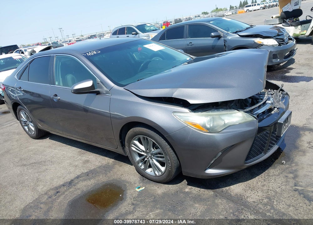 2016 TOYOTA CAMRY SE VIN: 4T1BF1FK3GU243581