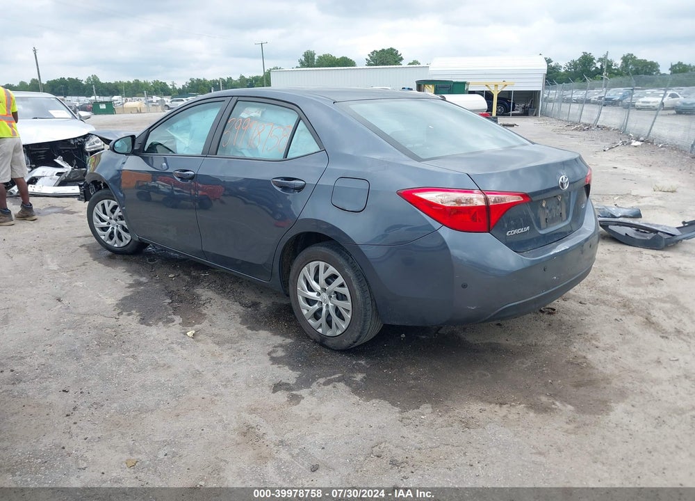 2019 TOYOTA COROLLA LE VIN: 2T1BURHE3KC139579