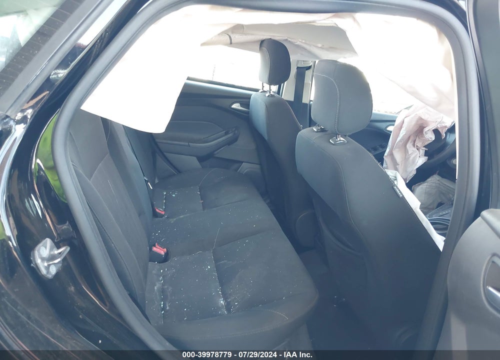 2018 FORD FOCUS SE VIN: 1FADP3F29JL234294