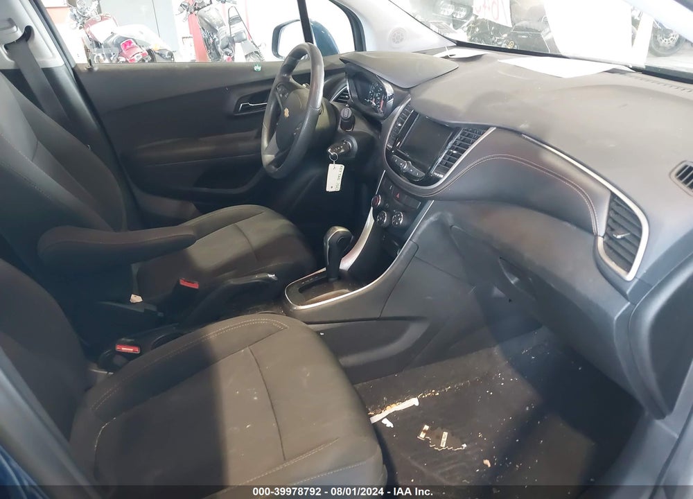 2020 CHEVROLET TRAX FWD LT VIN: 3GNCJLSB5LL332413