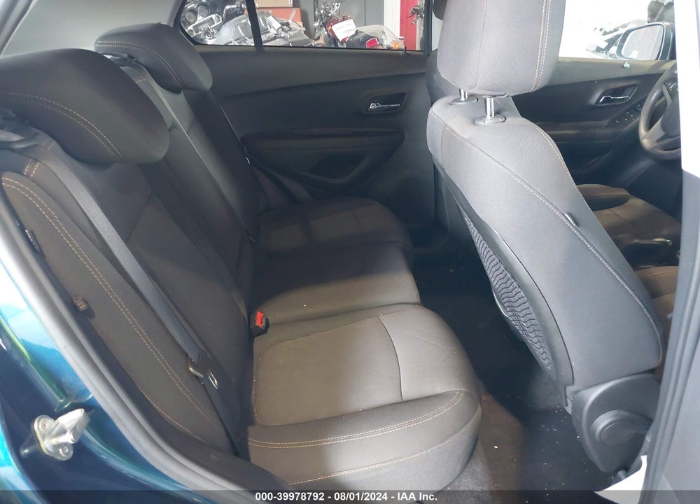 2020 CHEVROLET TRAX FWD LT VIN: 3GNCJLSB5LL332413