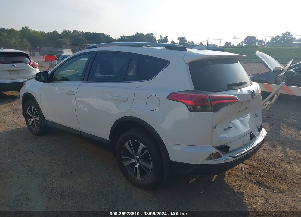 2017 TOYOTA RAV4 XLE VIN: JTMRFREV3HJ122873