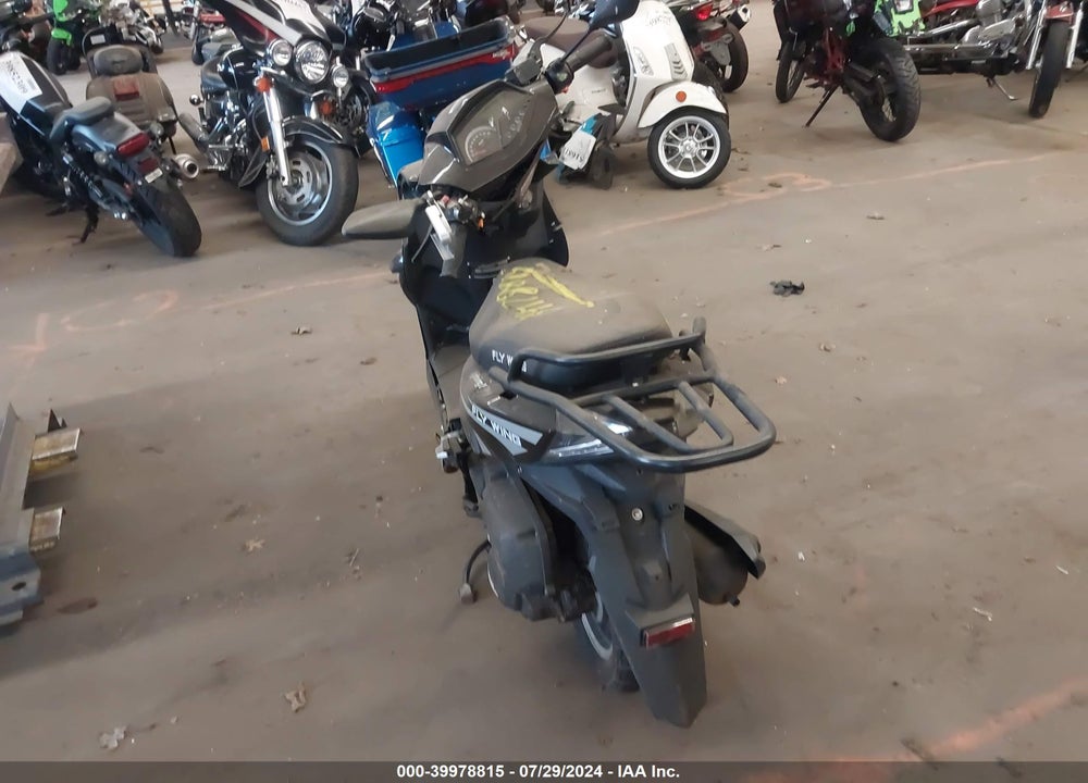 2023 ZNEN ZN150T-G VIN: L5YTCKBR4P1122482