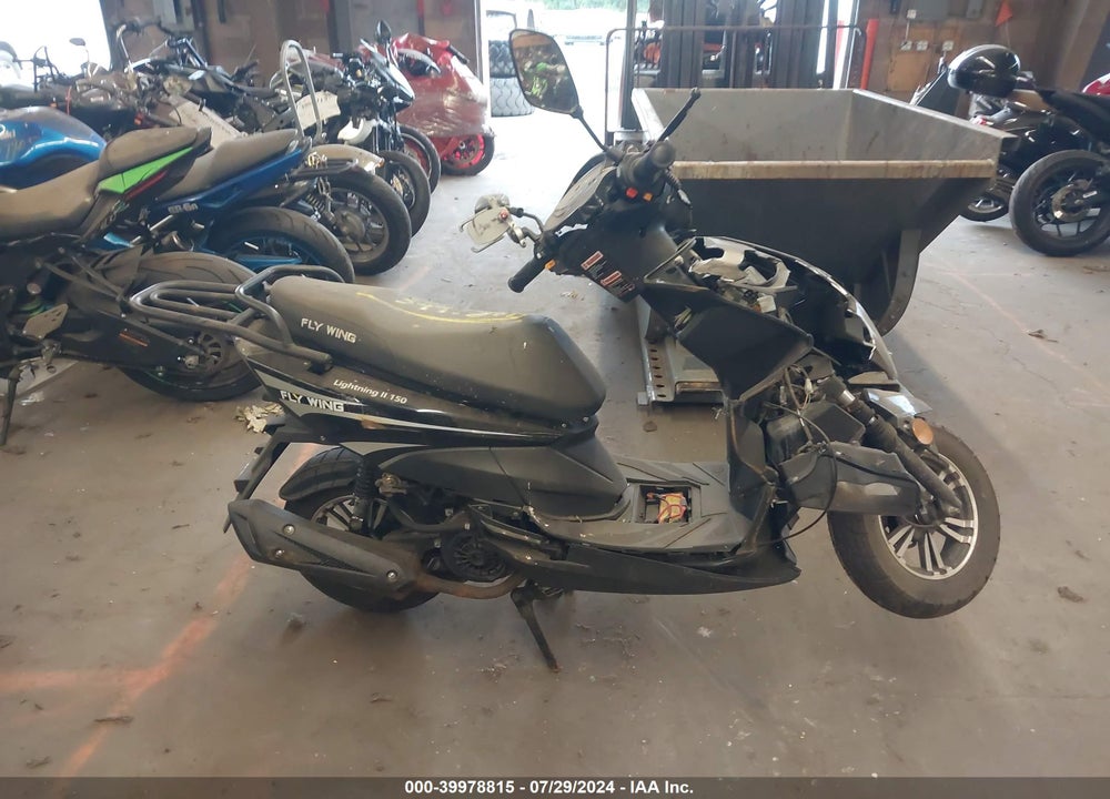 2023 ZNEN ZN150T-G VIN: L5YTCKBR4P1122482