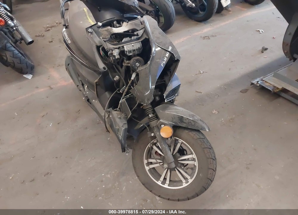 2023 ZNEN ZN150T-G VIN: L5YTCKBR4P1122482