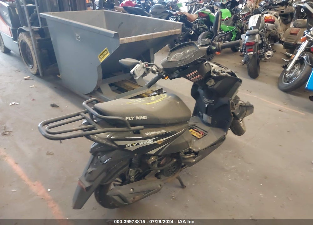 2023 ZNEN ZN150T-G VIN: L5YTCKBR4P1122482