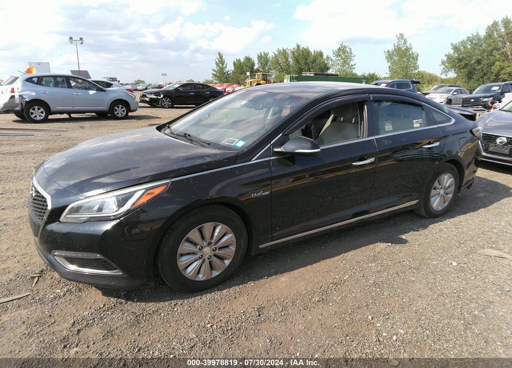 2016 HYUNDAI SONATA HYBRID SE VIN: KMHE24L18GA036076