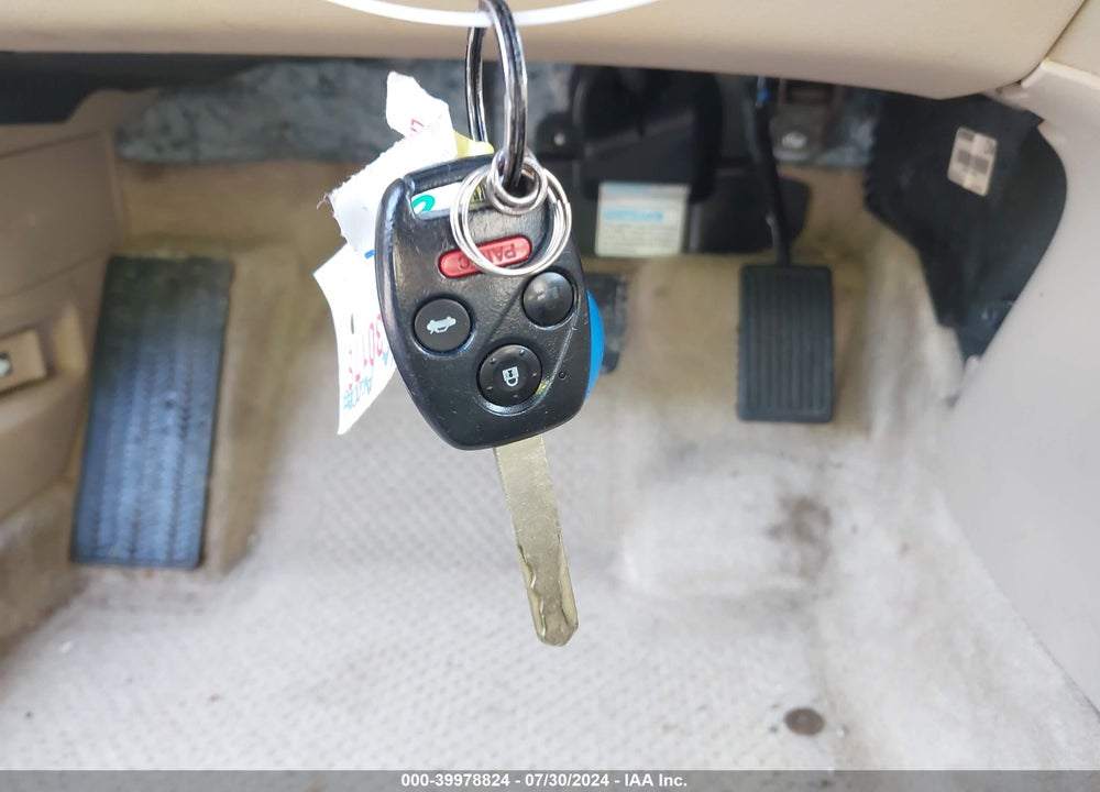2006 HONDA ACCORD 3.0 EX VIN: 1HGCM66586A035610