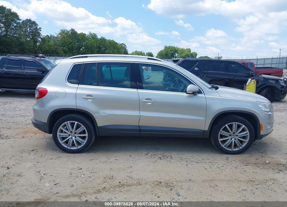 2010 VOLKSWAGEN TIGUAN WOLFSBURG EDITION VIN: WVGAV7AX7AW516294