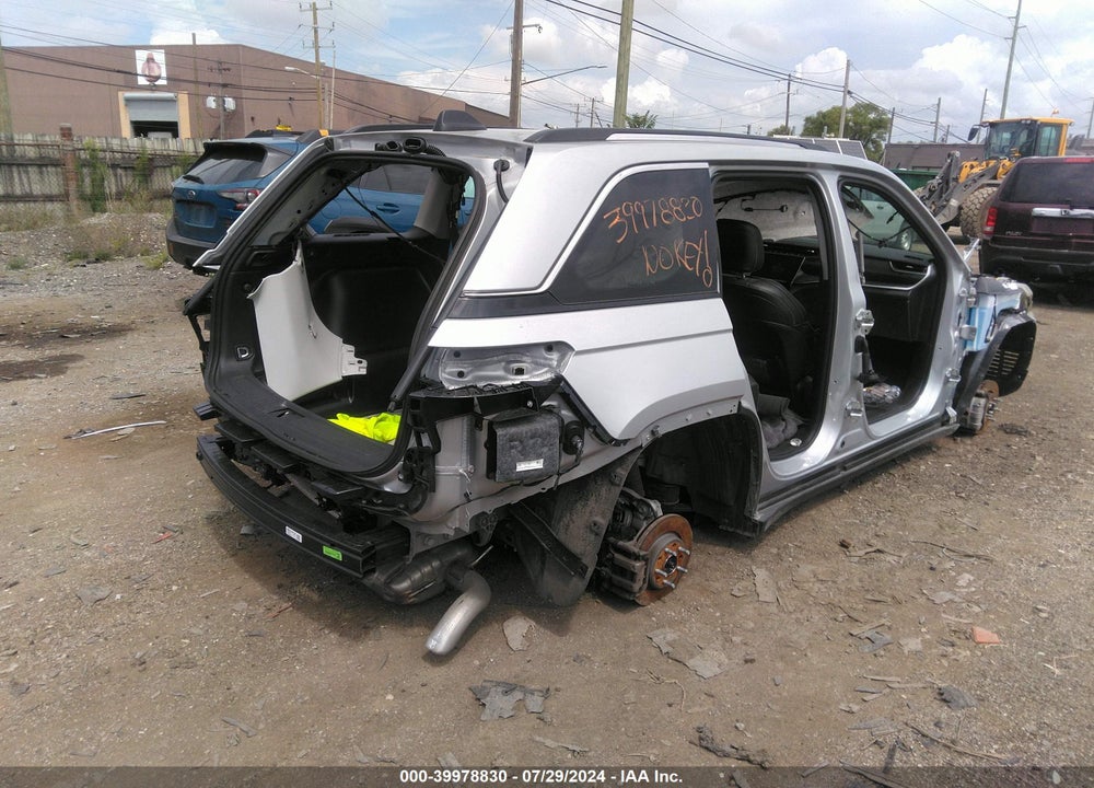 2024 JEEP GRAND CHEROKEE LIMITED 4X4 VIN: 1C4RJHBG2RC679892