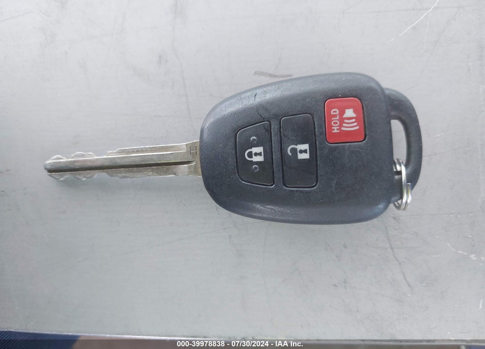 2014 TOYOTA RAV4 VIN: 2T3WFREV4EW087129