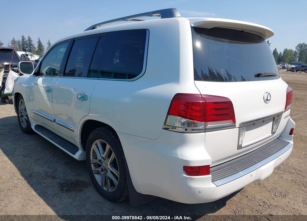 2014 LEXUS LX 570 VIN: JTJHY7AX8E4139239