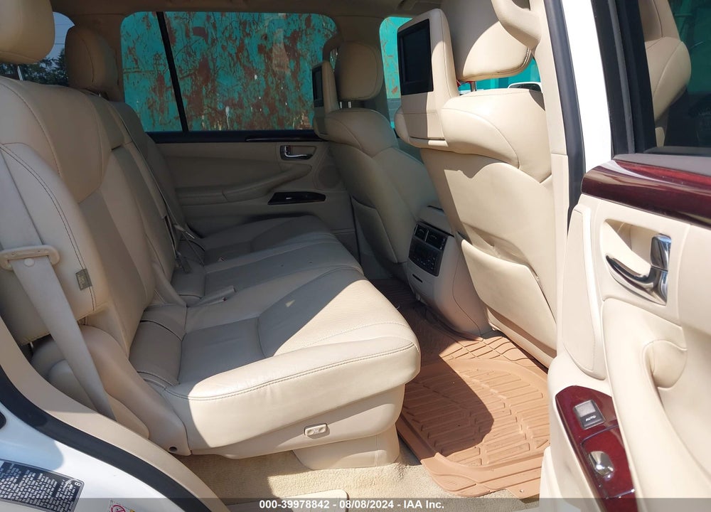 2014 LEXUS LX 570 VIN: JTJHY7AX8E4139239