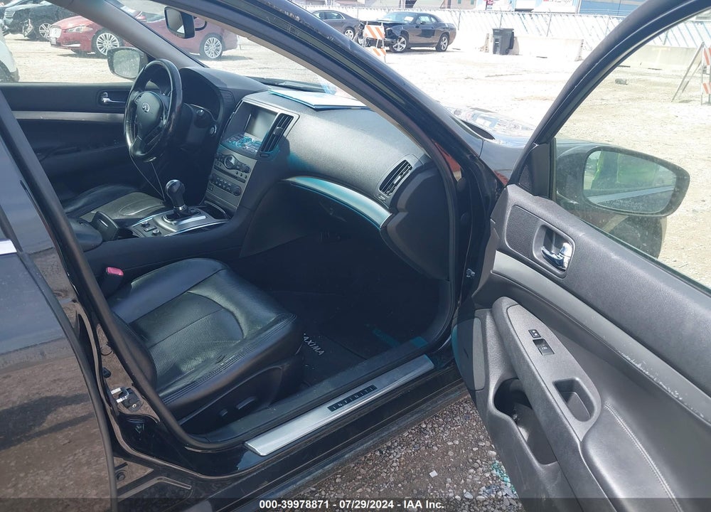 2011 INFINITI G37X VIN: JN1CV6AR1BM412604