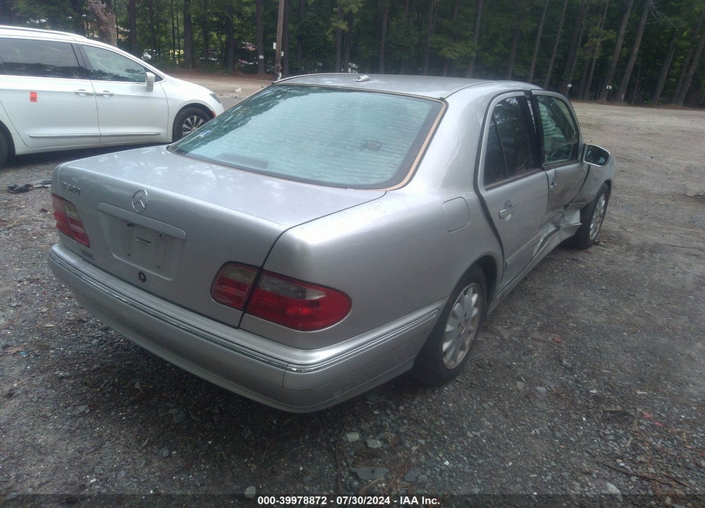 2001 MERCEDES-BENZ E 320 VIN: WDBJF65J21B323784