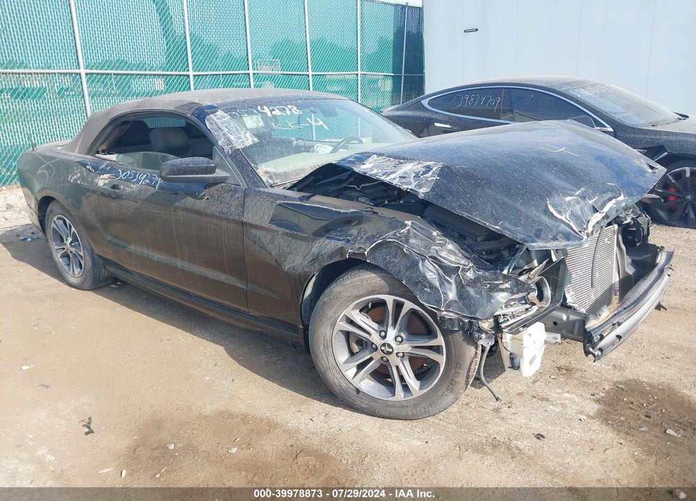 2014 FORD MUSTANG V6 PREMIUM VIN: 1ZVBP8EMXE5293265