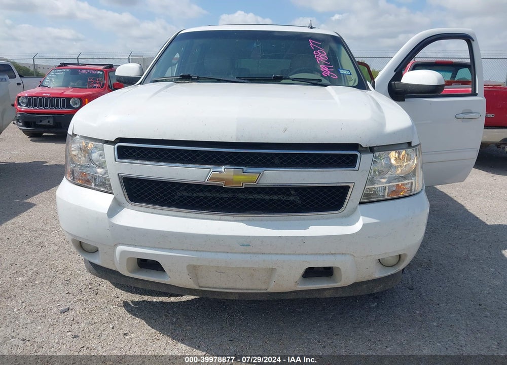 2011 CHEVROLET SUBURBAN 1500 LT1 VIN: 1GNSCJE01BR319282