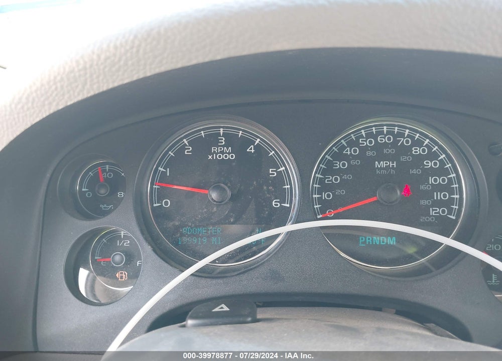 2011 CHEVROLET SUBURBAN 1500 LT1 VIN: 1GNSCJE01BR319282