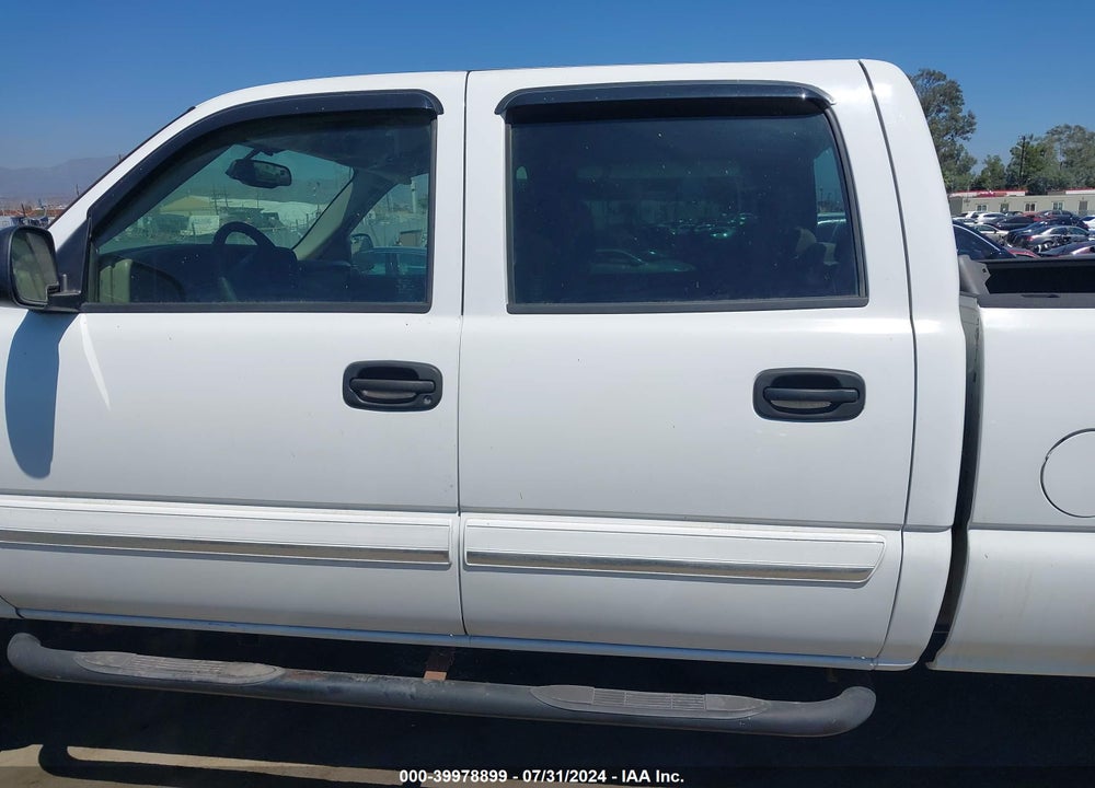 2005 CHEVROLET SILVERADO 2500HD LS VIN: 1GCHK23U95F932659