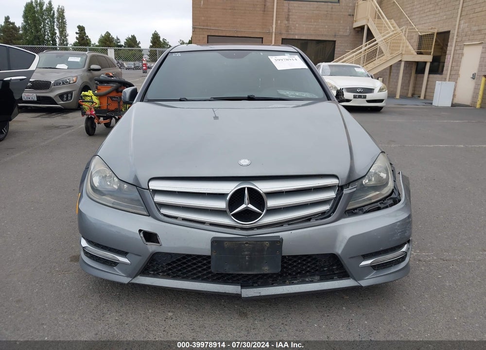 2012 MERCEDES-BENZ C 300 LUXURY 4MATIC/SPORT 4MATIC VIN: WDDGF8BB7CR225547
