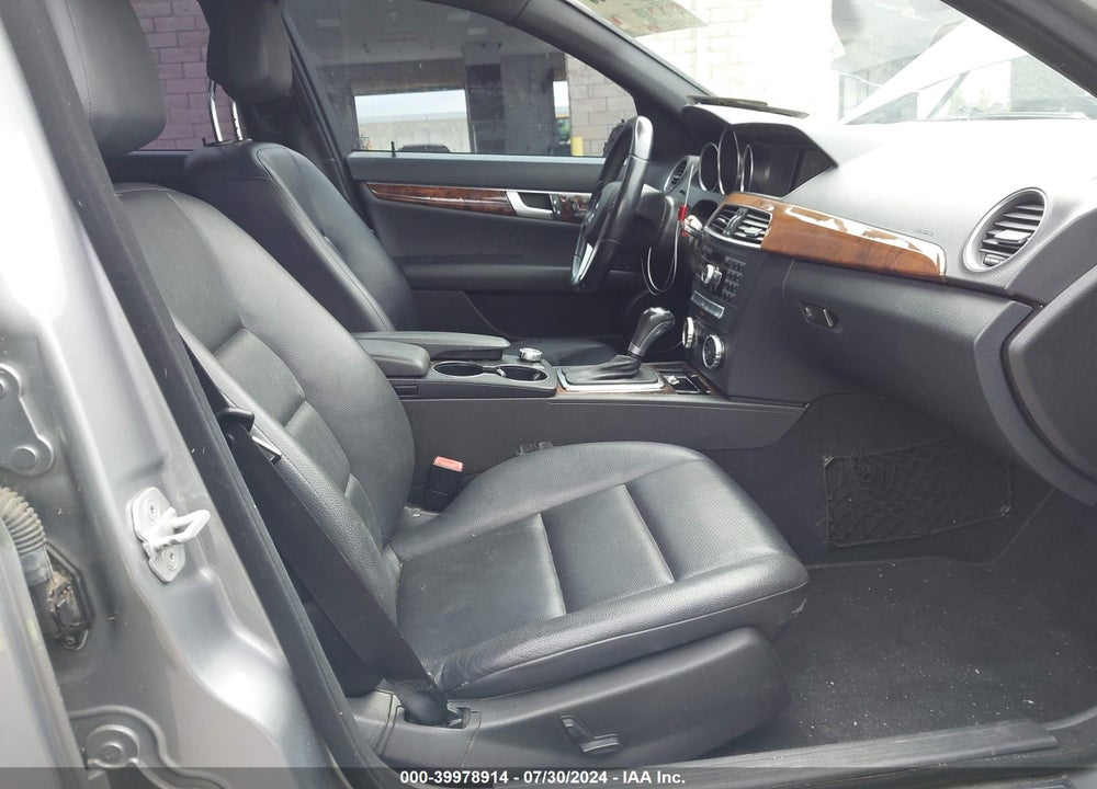 2012 MERCEDES-BENZ C 300 LUXURY 4MATIC/SPORT 4MATIC VIN: WDDGF8BB7CR225547