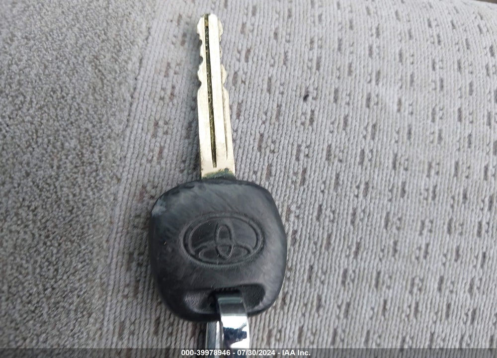 2007 TOYOTA COROLLA VIN: 2T1BR32E67C845623