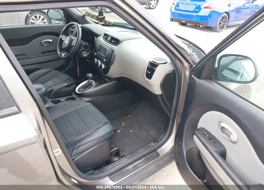 2016 KIA SOUL VIN: KNDJN2A22G7368182