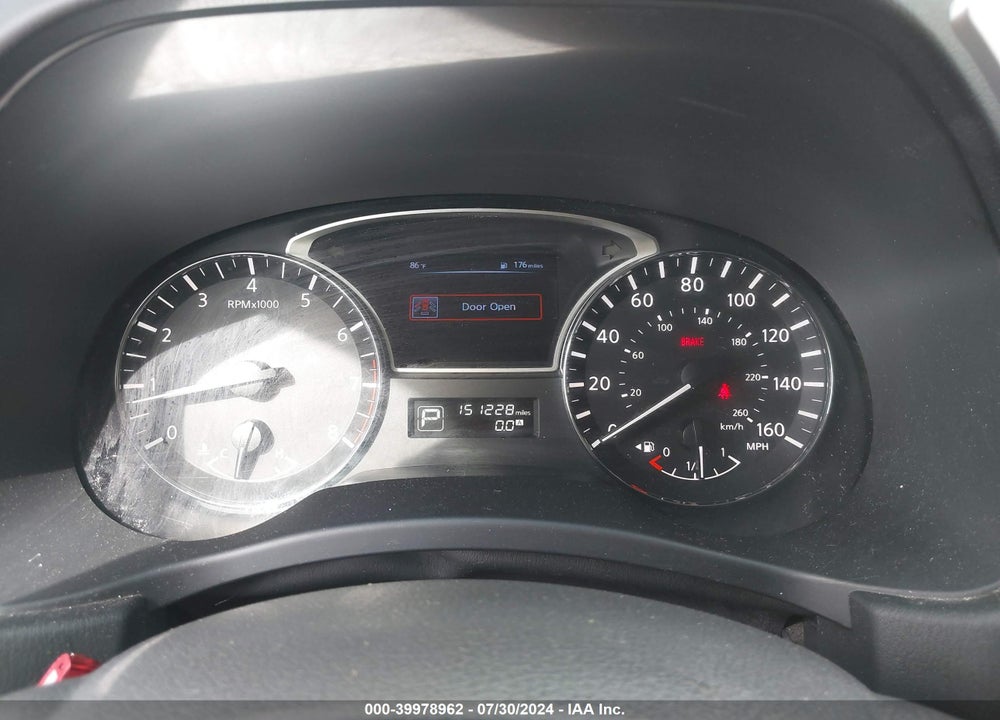 2015 NISSAN PATHFINDER S VIN: 5N1AR2MN7FC723181