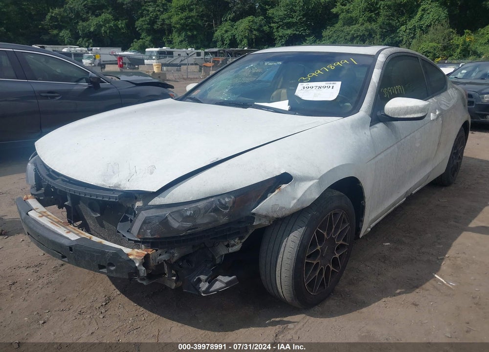 2011 HONDA ACCORD 2.4 EX-L VIN: 1HGCS1B83BA011380