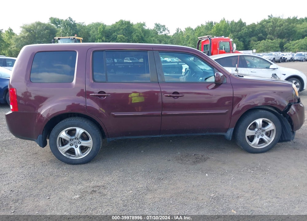 2014 HONDA PILOT EX-L VIN: 5FNYF4H55EB055657