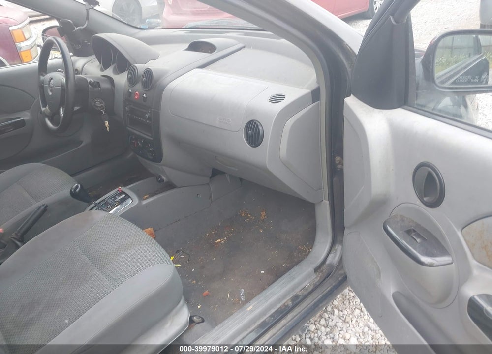 2005 CHEVROLET AVEO LT VIN: KL1TG526X5B413392