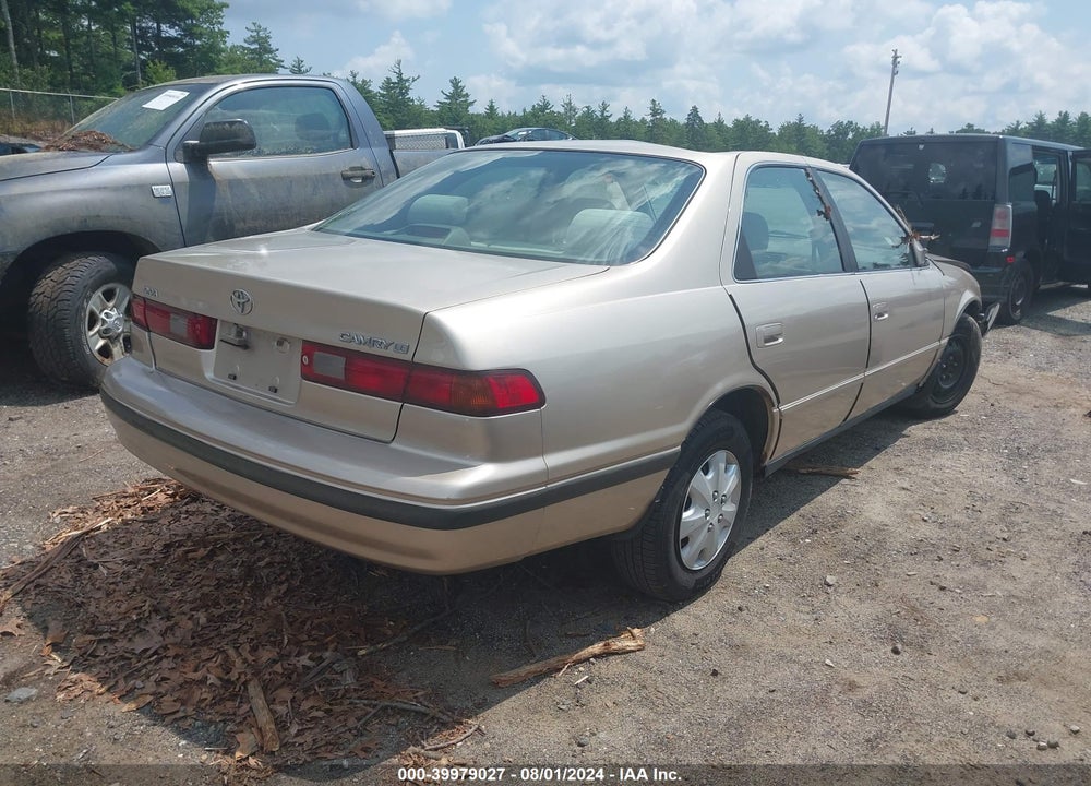 1998 TOYOTA CAMRY LE VIN: JT2BG22KXW0182581
