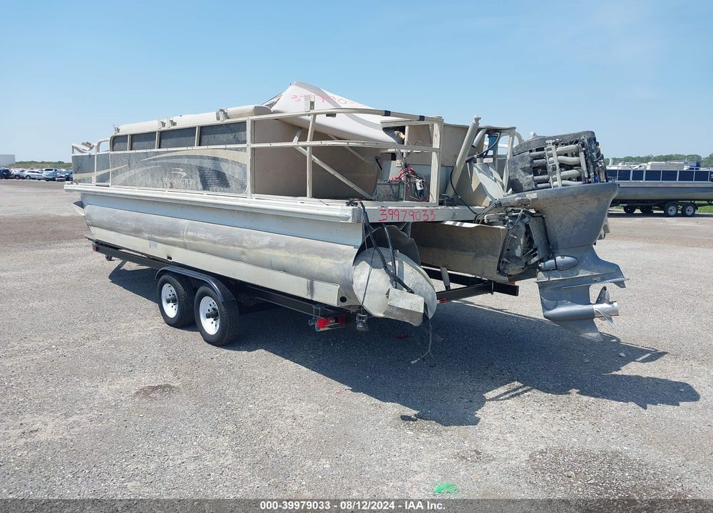 2011 BENNINGTON 227FS VIN: ETW698751011