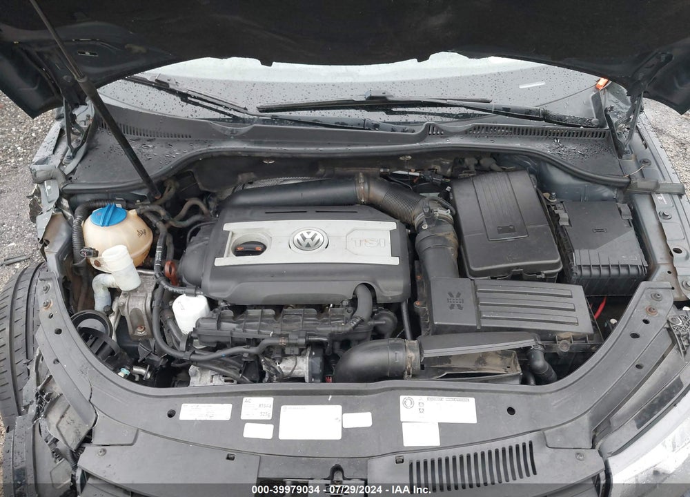 2013 VOLKSWAGEN EOS KOMFORT/SPORT VIN: WVWBW8AH4DV001137